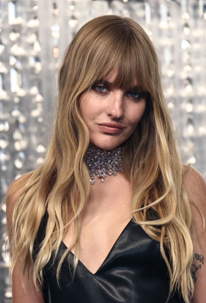 Clique para ver imagem em tamanho real
==============
shutterstock_editorial_SwarovskiMasters_15628886da.jpg shutterstock_editorial_SwarovskiMasters_15628886da.jpg