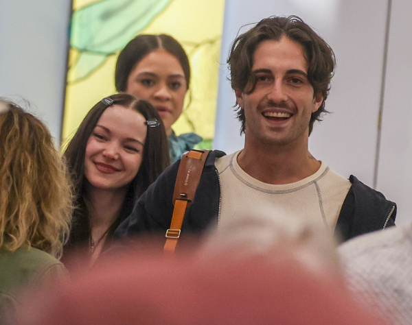 Clique para ver imagem em tamanho real
==============
BLU_A113277516.jpg BLU_A113277516.jpg