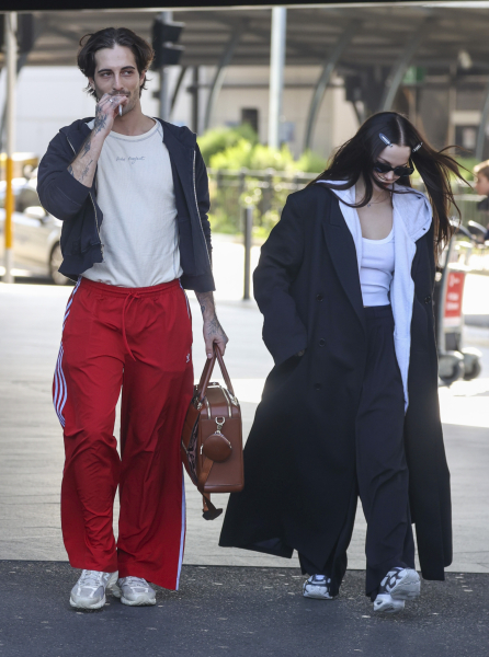 Clique para ver imagem em tamanho real
==============
BLU_A113277524.jpg BLU_A113277524.jpg