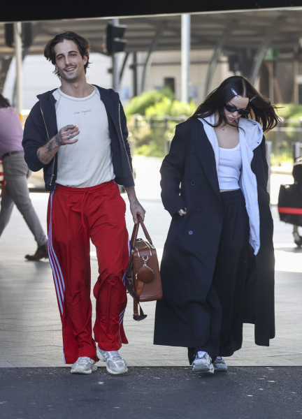 Clique para ver imagem em tamanho real
==============
BLU_A113277525.jpg BLU_A113277525.jpg