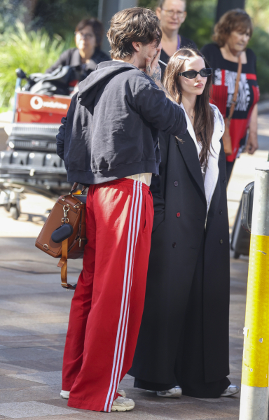 Clique para ver imagem em tamanho real
==============
BLU_A113277531.jpg BLU_A113277531.jpg