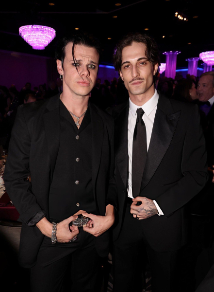 Clique para ver imagem em tamanho real
==============
maneskingallery_2810029.jpg maneskingallery_2810029.jpg