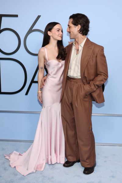 Clique para ver imagem em tamanho real
==============
maneskingallery_2812429.jpg maneskingallery_2812429.jpg