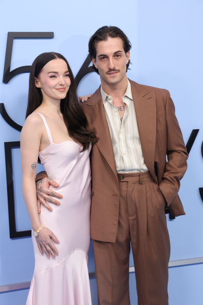 Clique para ver imagem em tamanho real
==============
maneskingallery_2813429.jpg maneskingallery_2813429.jpg