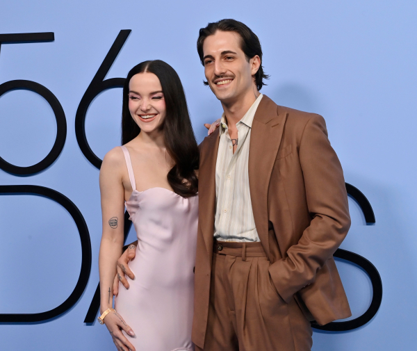 Clique para ver imagem em tamanho real
==============
maneskingallery_2816629.jpg maneskingallery_2816629.jpg