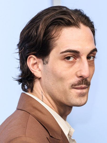 Clique para ver imagem em tamanho real
==============
maneskingallery_2817929.jpg maneskingallery_2817929.jpg