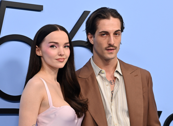 Clique para ver imagem em tamanho real
==============
maneskingallery_2829029.jpg maneskingallery_2829029.jpg