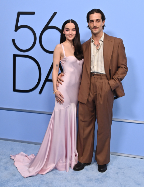 Clique para ver imagem em tamanho real
==============
maneskingallery_2829729.jpg maneskingallery_2829729.jpg