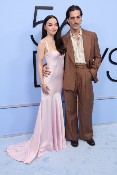 Clique para ver imagem em tamanho real
==============
maneskingallery_2837829.jpg maneskingallery_2837829.jpg