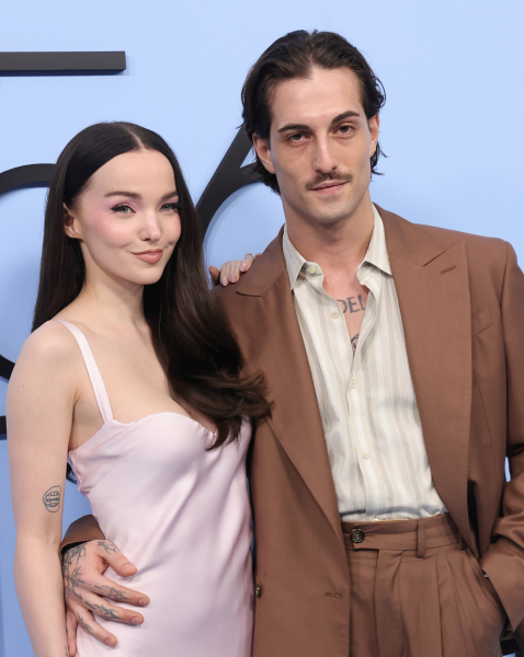 Clique para ver imagem em tamanho real
==============
maneskingallery_2837929.jpg maneskingallery_2837929.jpg