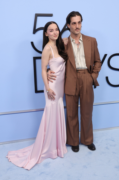 Clique para ver imagem em tamanho real
==============
maneskingallery_2845629.jpg maneskingallery_2845629.jpg