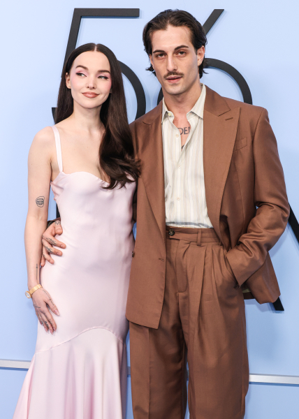 Clique para ver imagem em tamanho real
==============
maneskingallery_2845929.jpg maneskingallery_2845929.jpg