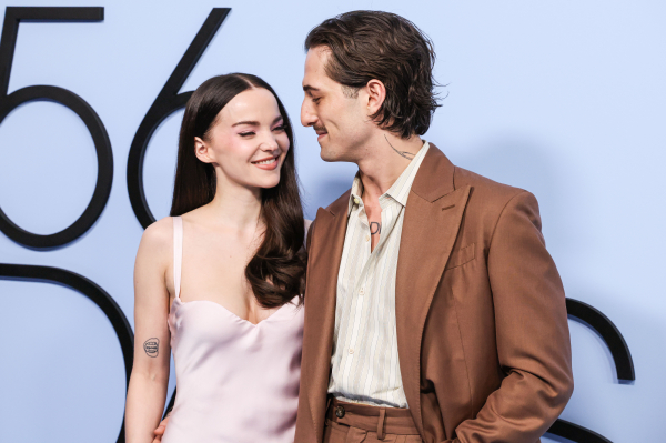 Clique para ver imagem em tamanho real
==============
maneskingallery_2846829.jpg maneskingallery_2846829.jpg