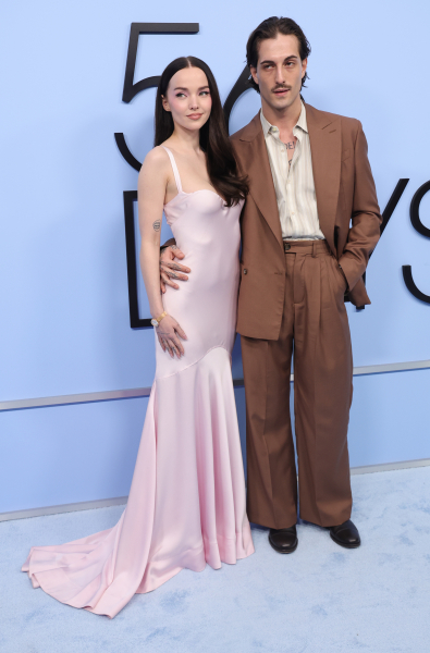 Clique para ver imagem em tamanho real
==============
maneskingallery_286529.jpg maneskingallery_286529.jpg