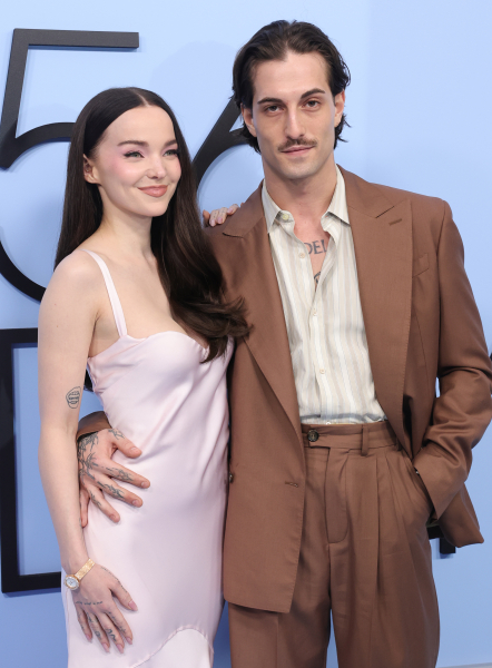 Clique para ver imagem em tamanho real
==============
maneskingallery_287629.jpg maneskingallery_287629.jpg