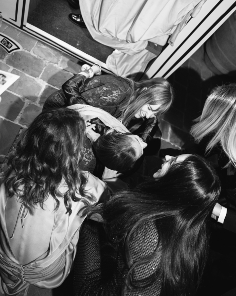 Clique para ver imagem em tamanho real
==============
858263611_18645792256003896_2276270191615115755_n.jpg 858263611_18645792256003896_2276270191615115755_n.jpg